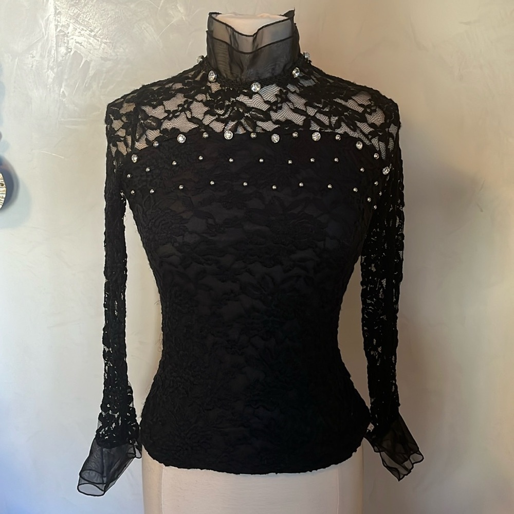 Kiuyafashion Black Lace Top w/Sheer Stand up collar & Rhinestone Details Size M - Picture 3 of 17